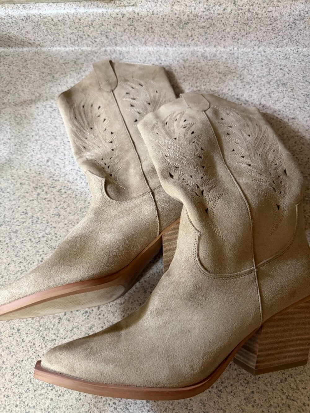 NEW! Never been worn! Mi.iM Olivia Western Boot Size - 10 - Picture 2 of 6